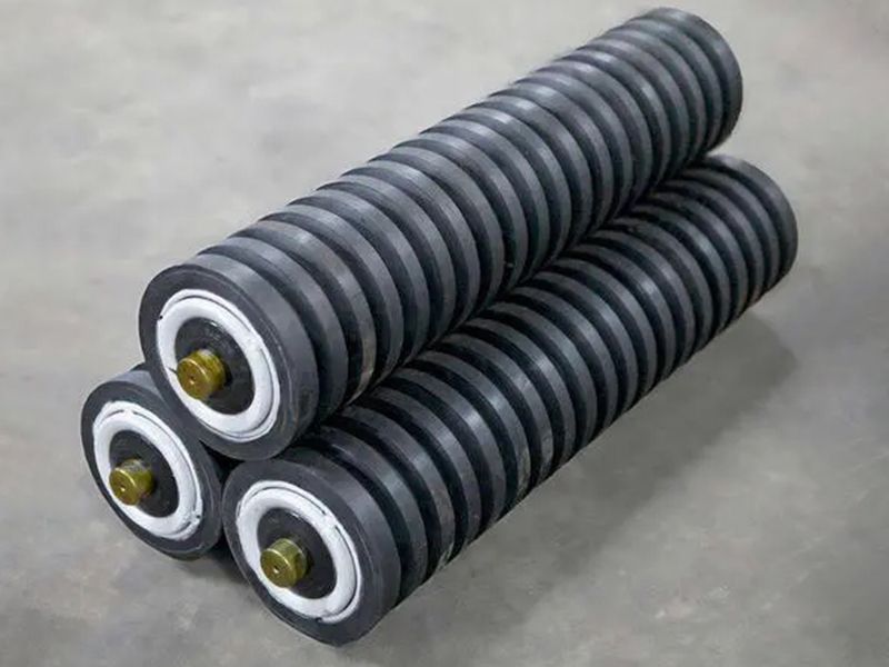 緩沖托輥 耐磨性好 規(guī)格齊全，量大從優(yōu) 直接出廠，歡迎咨詢(xún)！